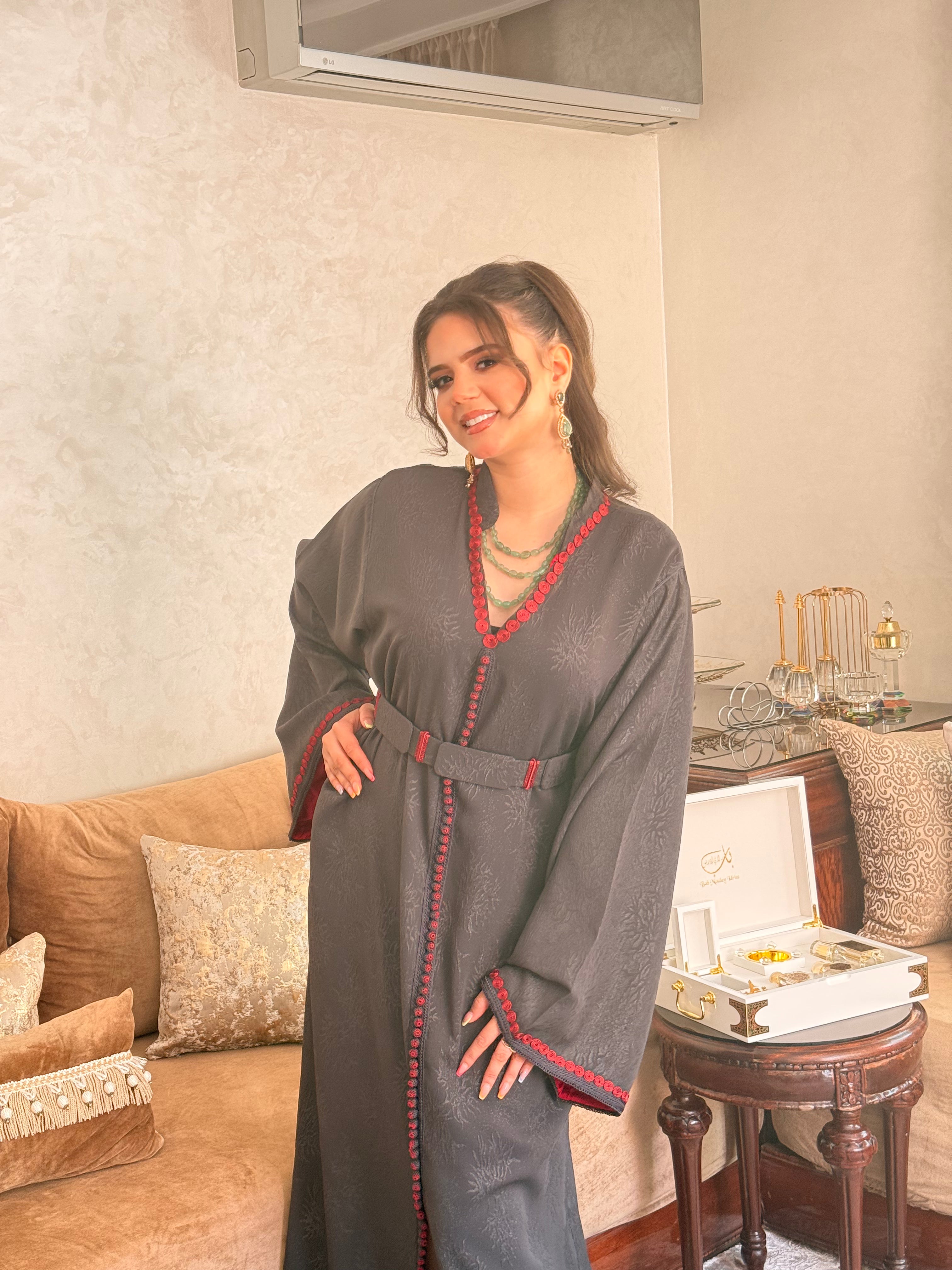 CAFTAN GRIS ROUGE